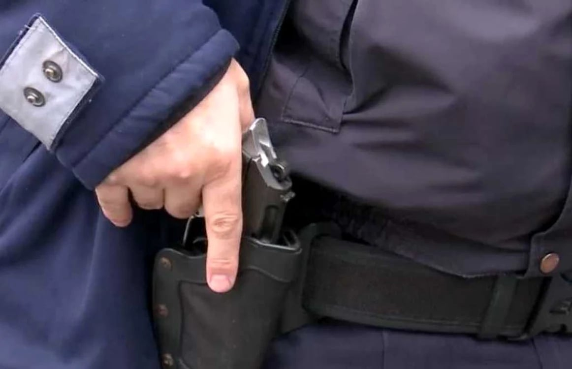 Polițiștii au tras focuri de armă la Ghidigeni. Un bărbat a fost împușcat
