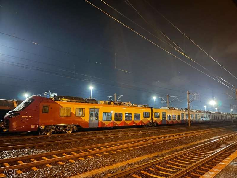 Primul tren nou cumpărat în ultimii 30 de ani