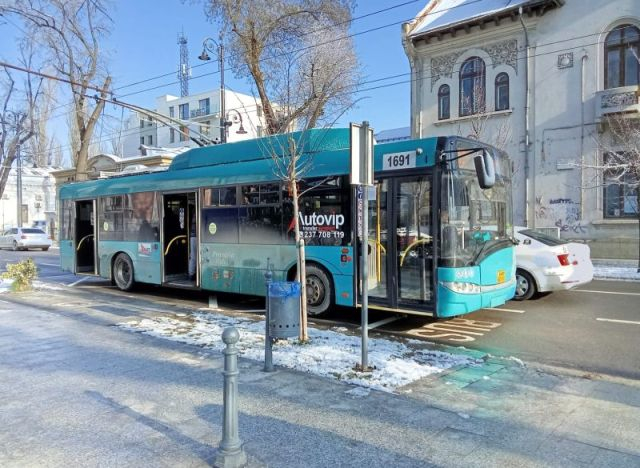 Troleibuze înlocuite pe traseul 102, pentru două seri la rând