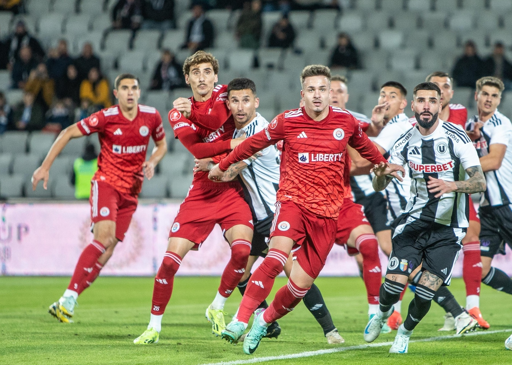 Prima înfrângere în campionat pentru Oţelul, în faţa liderului