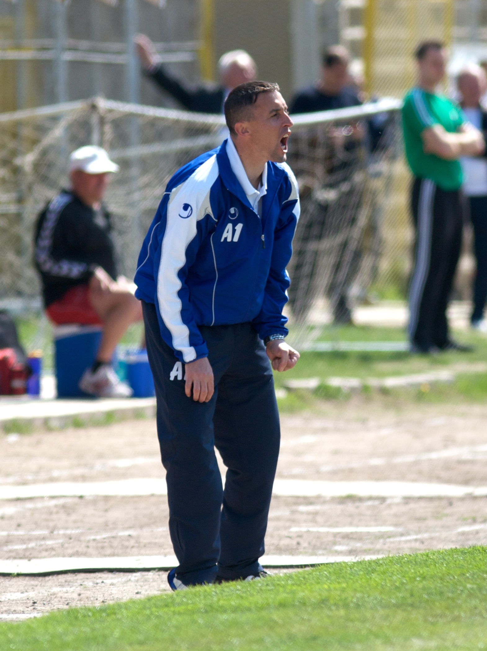 Antrenorul Viorel Tănase, amăgit şi abandonat de cei de la Farul!