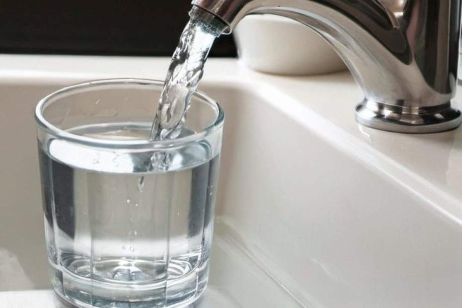 Controverse privind fluorul din apă