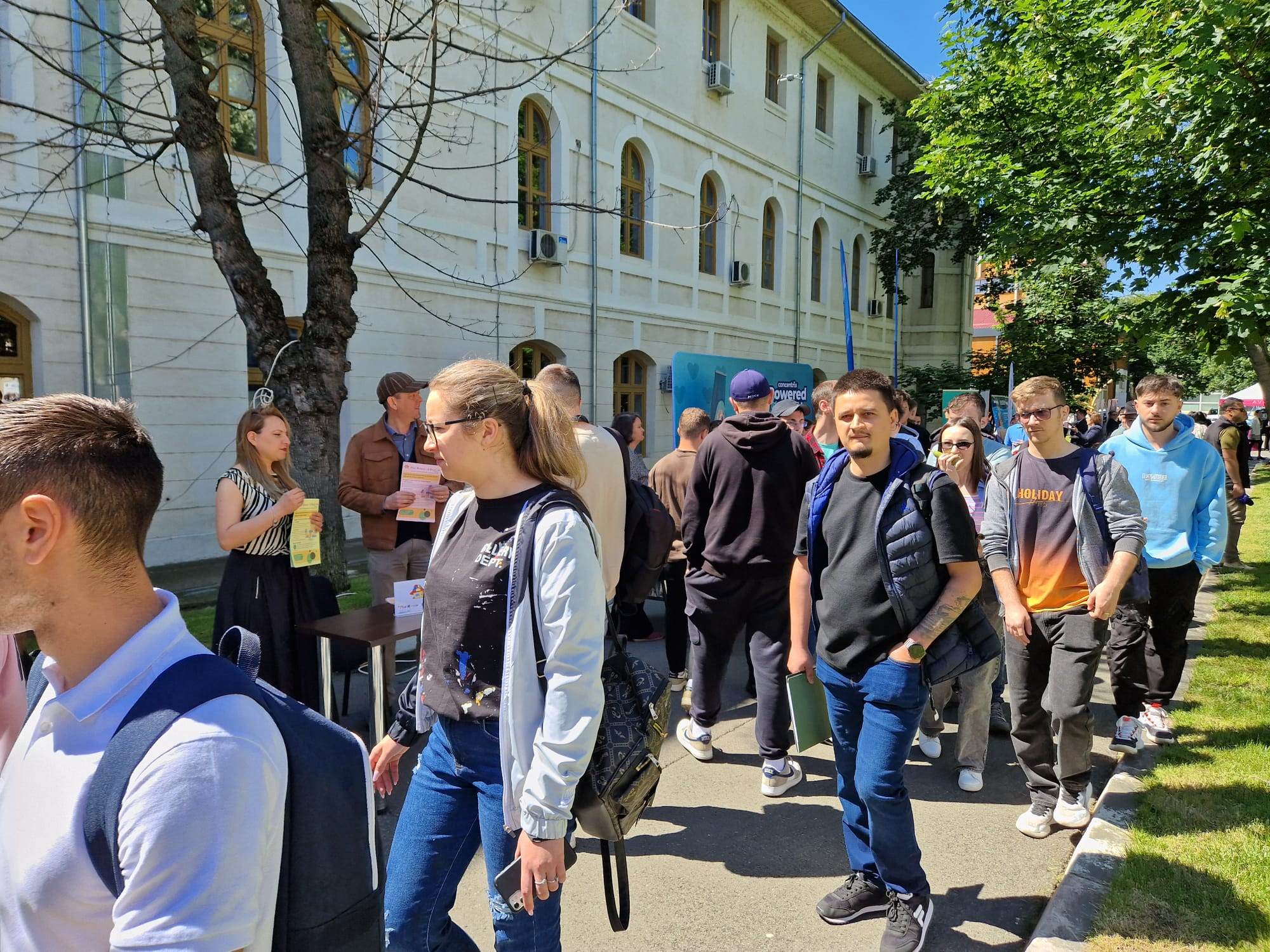 53 de angajatori din Galaţi vor studenţi sau absolvenţi (GALERIE FOTO/VIDEO)