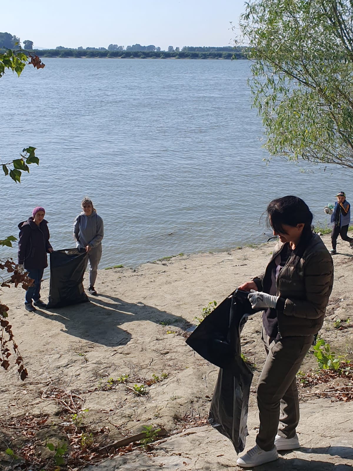 Elevii pledează pentru un oraș curat