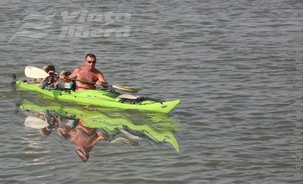 Valsul discret al caiacelor