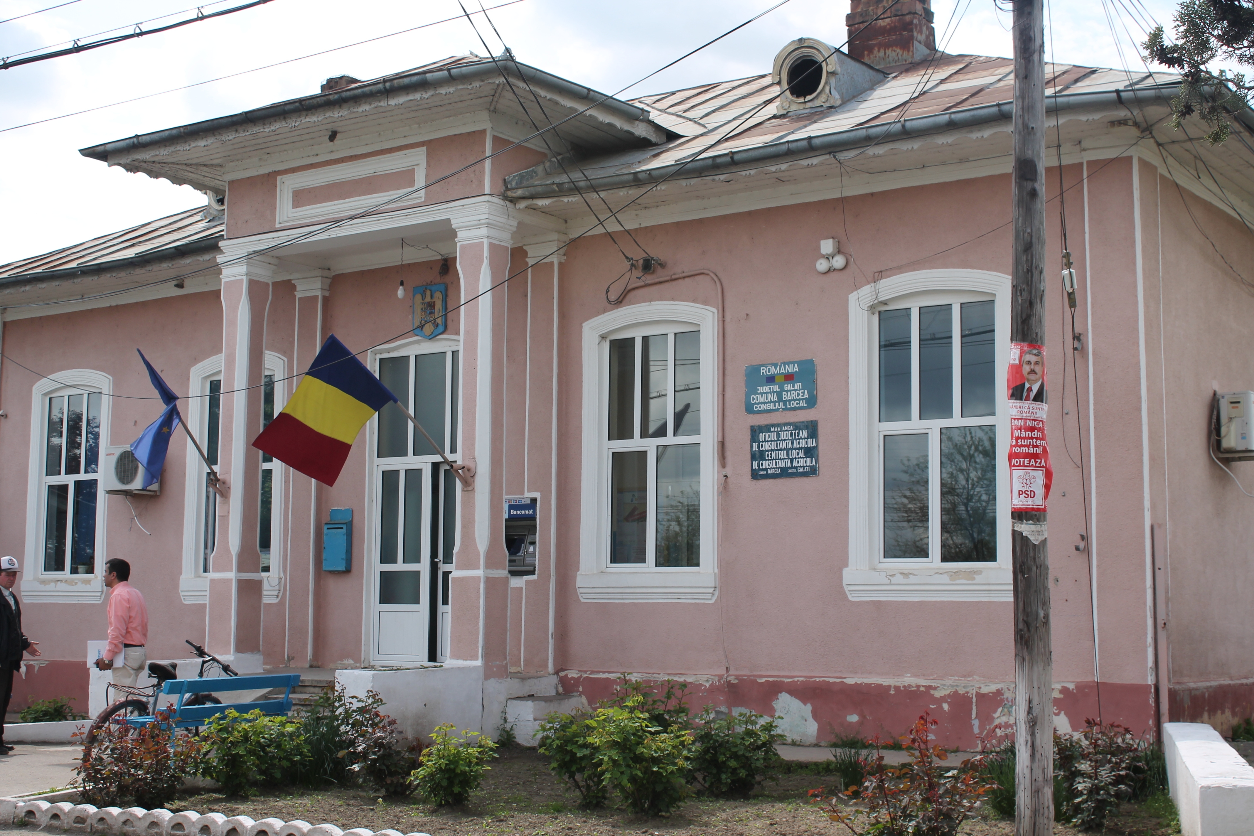 Barcea îşi face primărie de 250.000 de euro până la toamnă