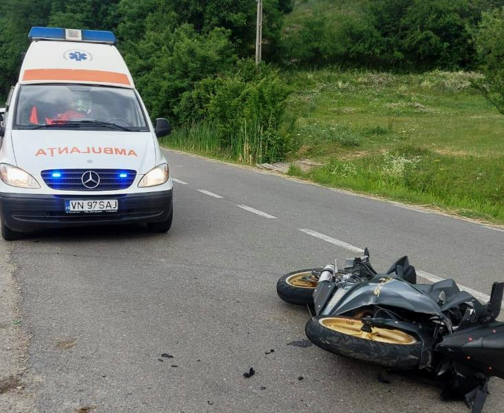 Tânăr gălățean mort după ce a căzut cu motocicleta