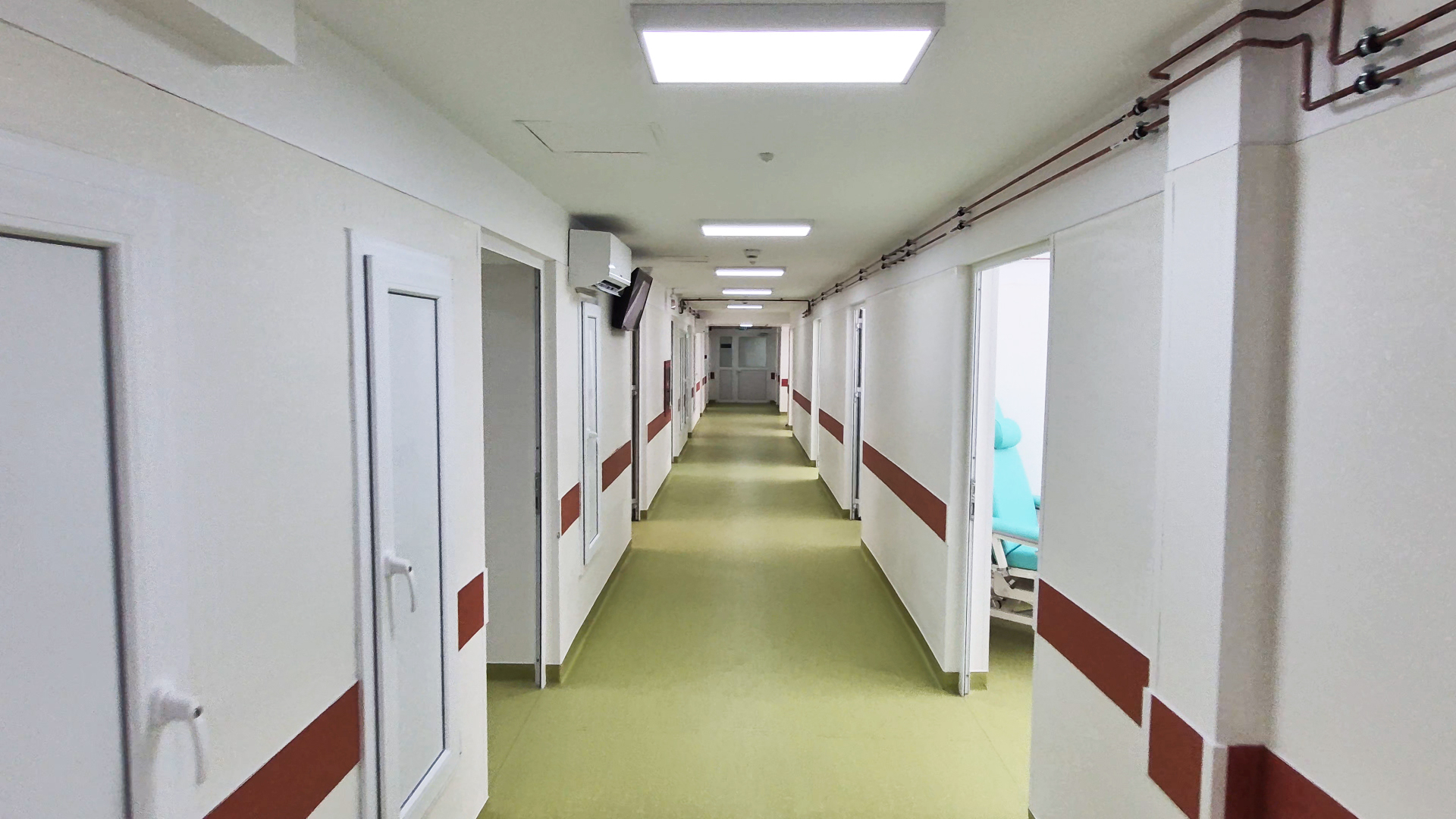 Ce lucrări de modernizare s-au finalizat în vechea Policlinică a Spitalului Județean (FOTO)