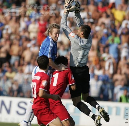 Oţelul cel setos şi oltenii