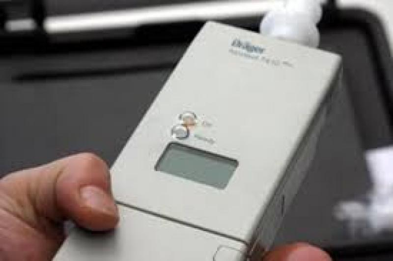 Bărbat prins băut la volan