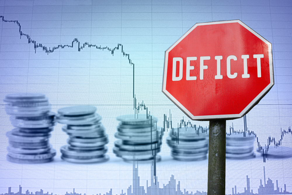 Deficitul bugetar crește, în ciuda majorărilor de taxe