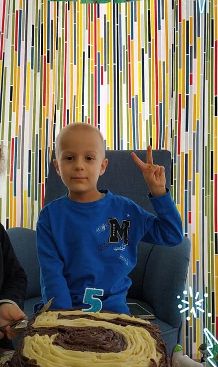 Mobilizare pentru viaţa unui băieţel de 5 ani