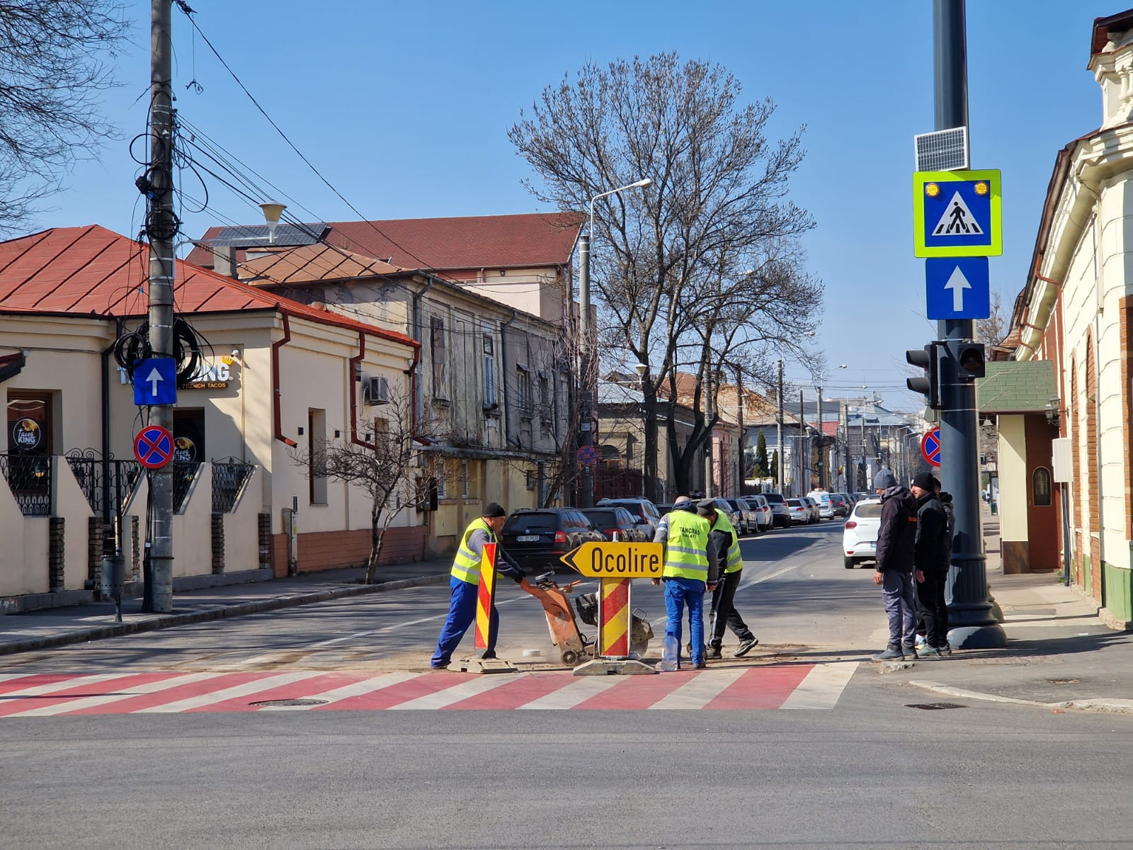 Poza zilei. „Nu vă era dor de încă o stradă tăiată?”
