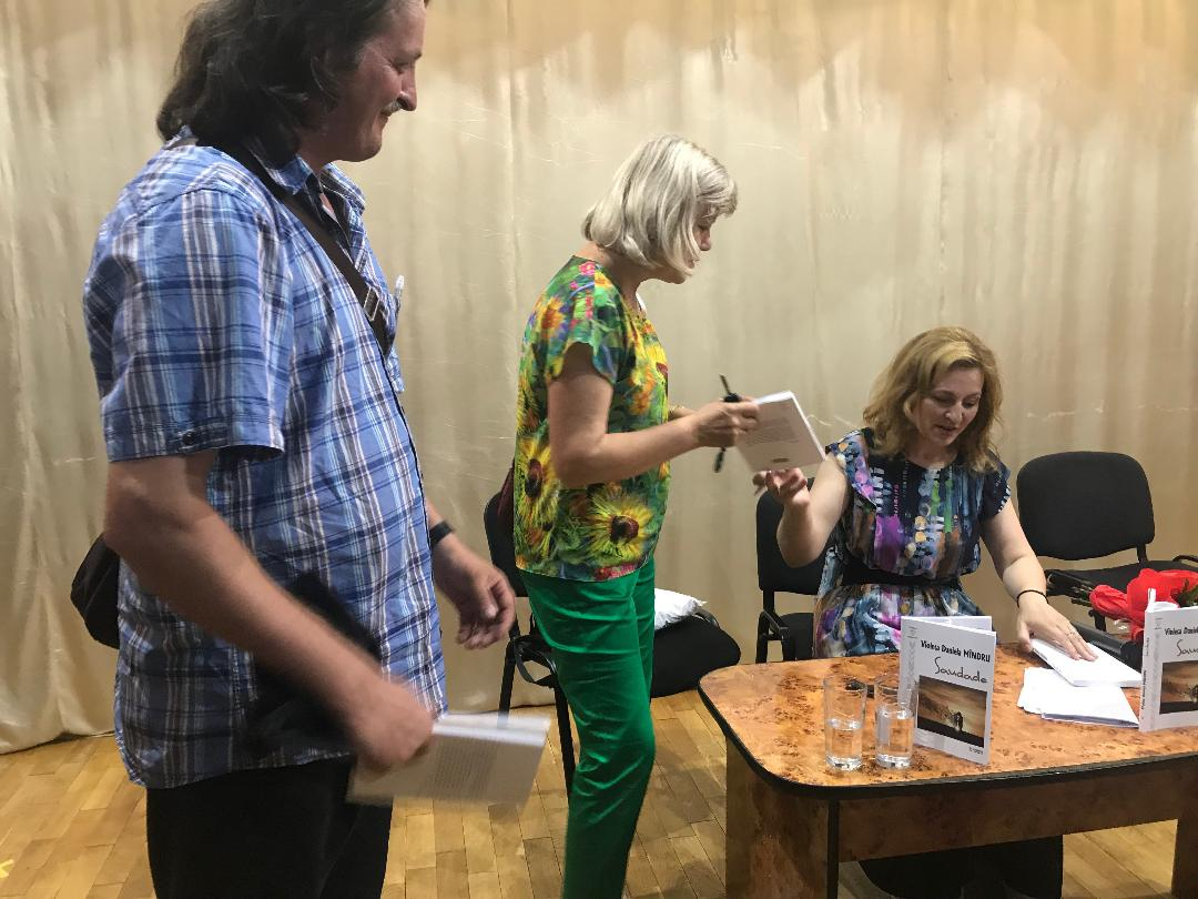 O carte stranie, o romancieră puternică.