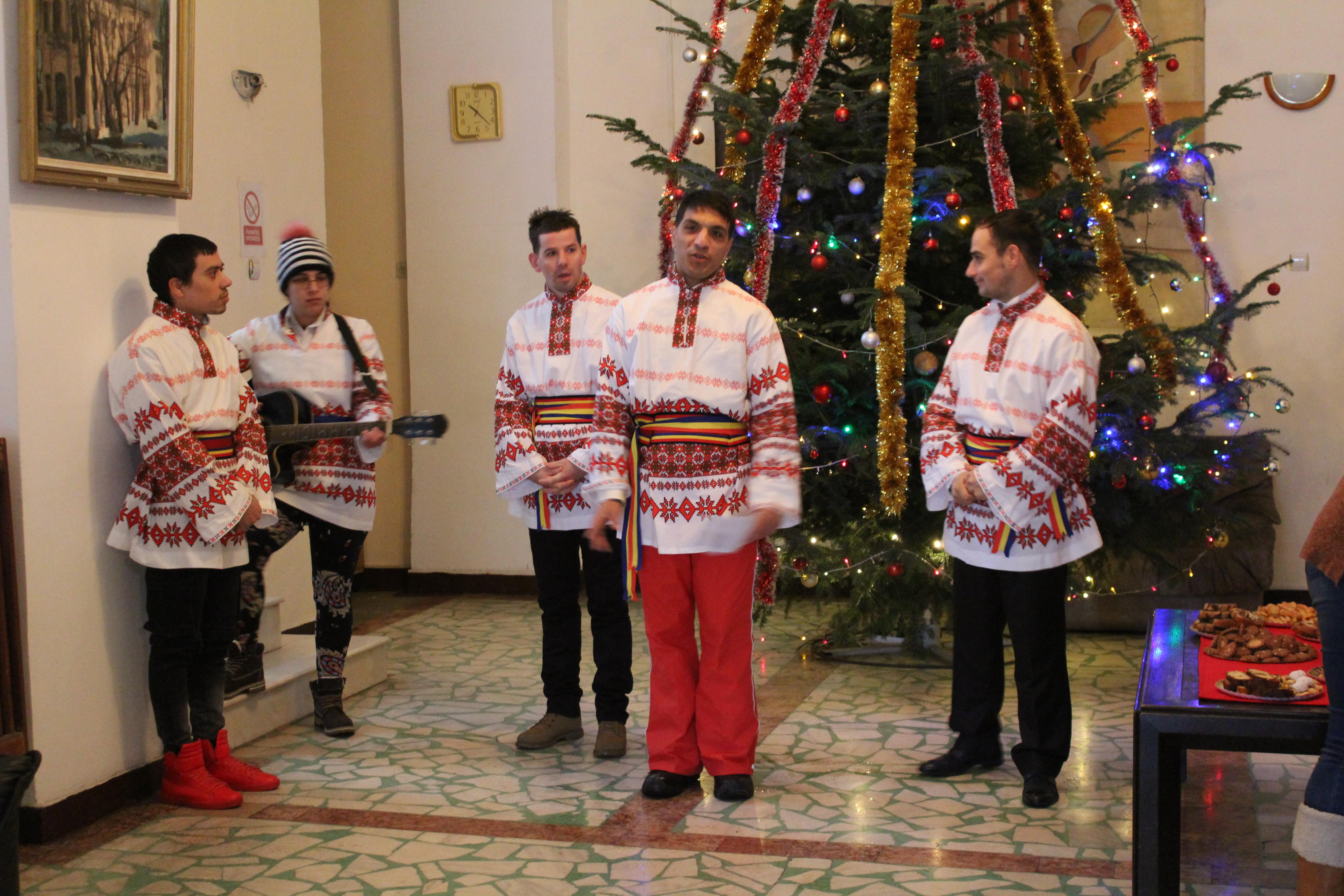 Colinde de la Centrul pentru Tineri