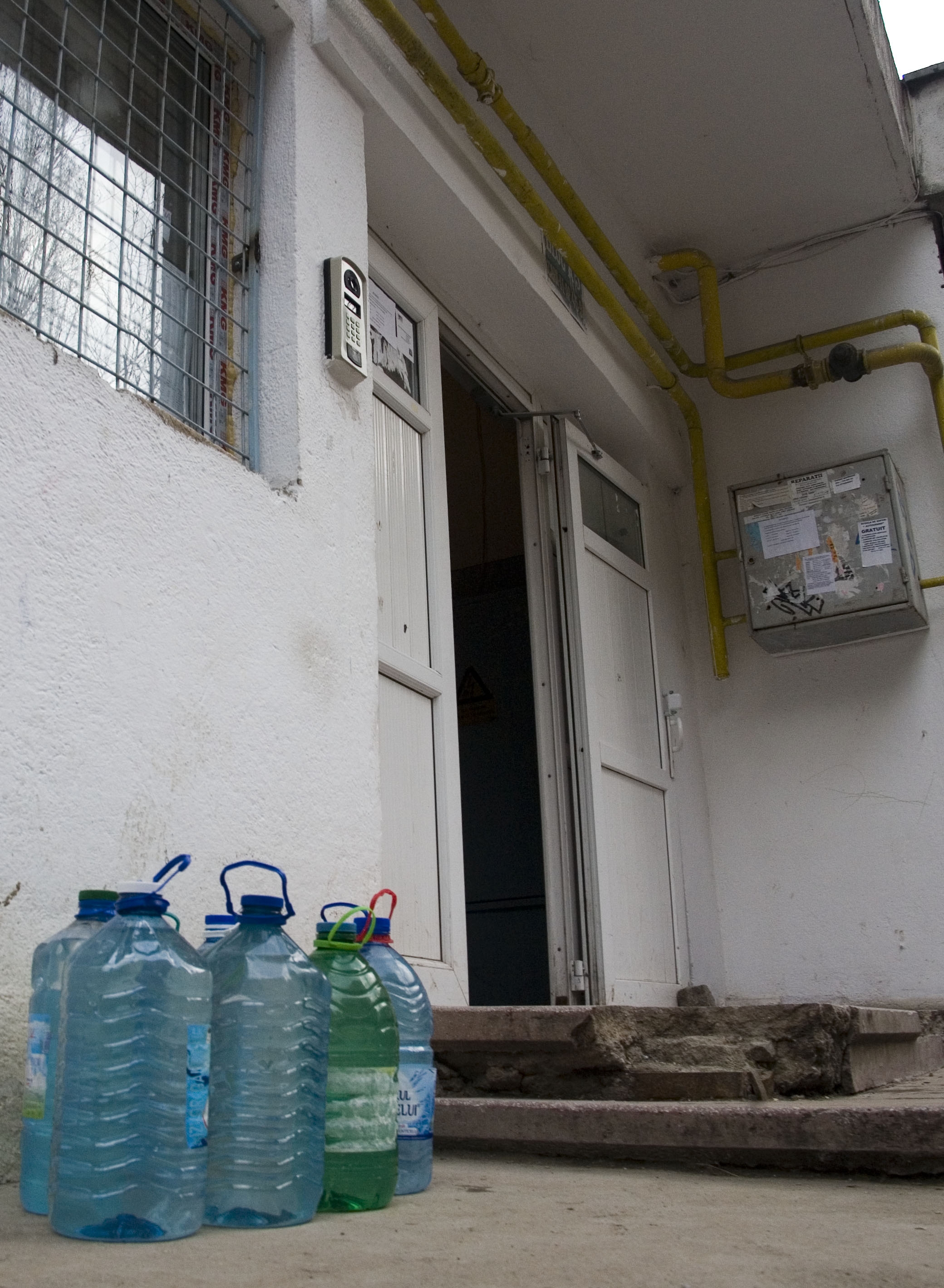 Şapte asociaţii de proprietari, cu robinetele secate