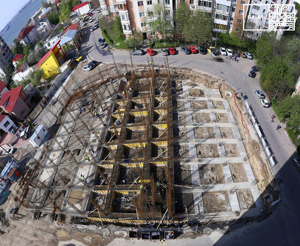 Lucrări avansate la parcarea supraetajată