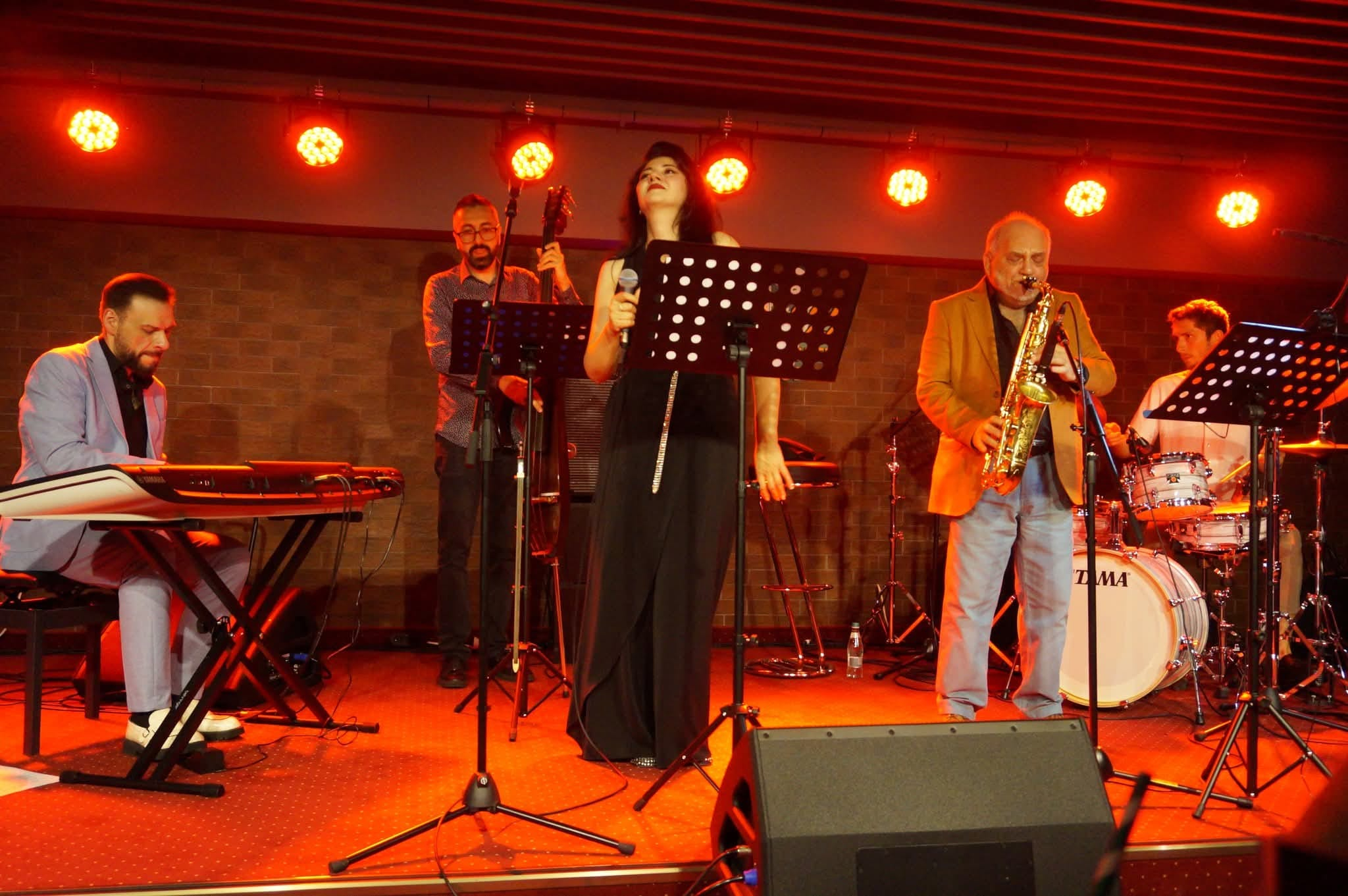 Exerciții de stil muzical în Galaţi. Seară magică la Jazz Society Club