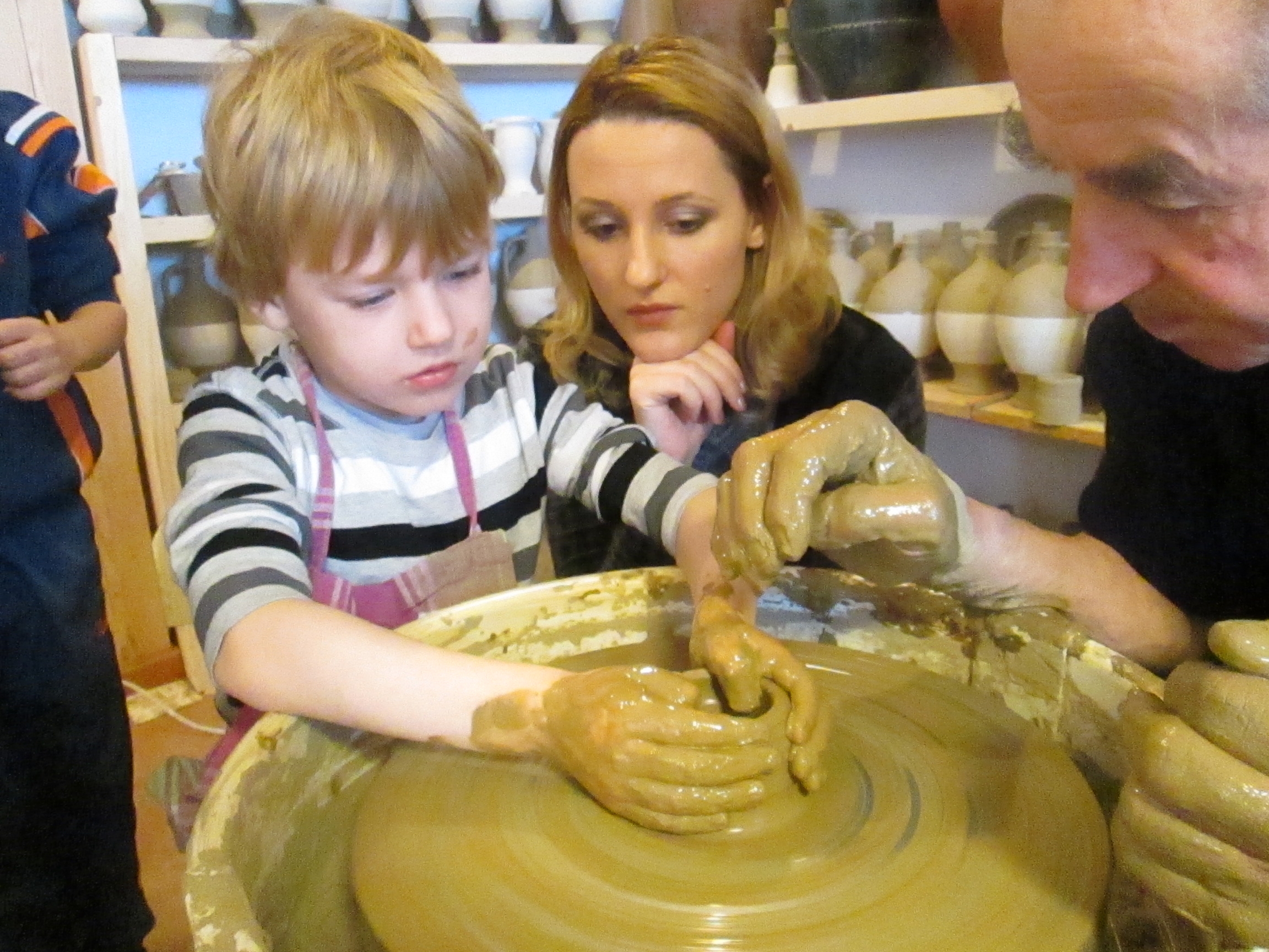 Idei de vacanţă/ Tabără de creaţie la Muzeul Satului