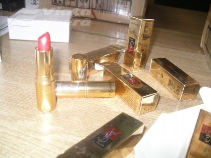 Cosmetice de 23.000 euro «arestate» la Vama Oancea