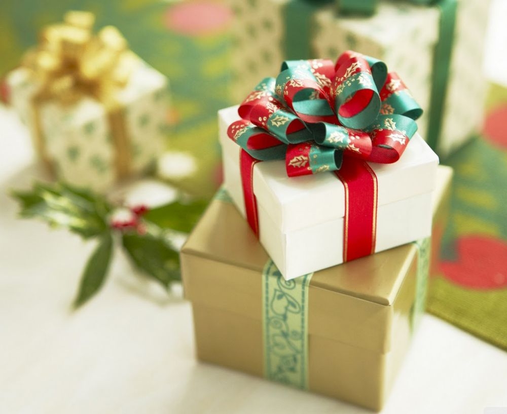 TÂRG DE CRĂCIUN, cu SURPRIZE şi CADOURI