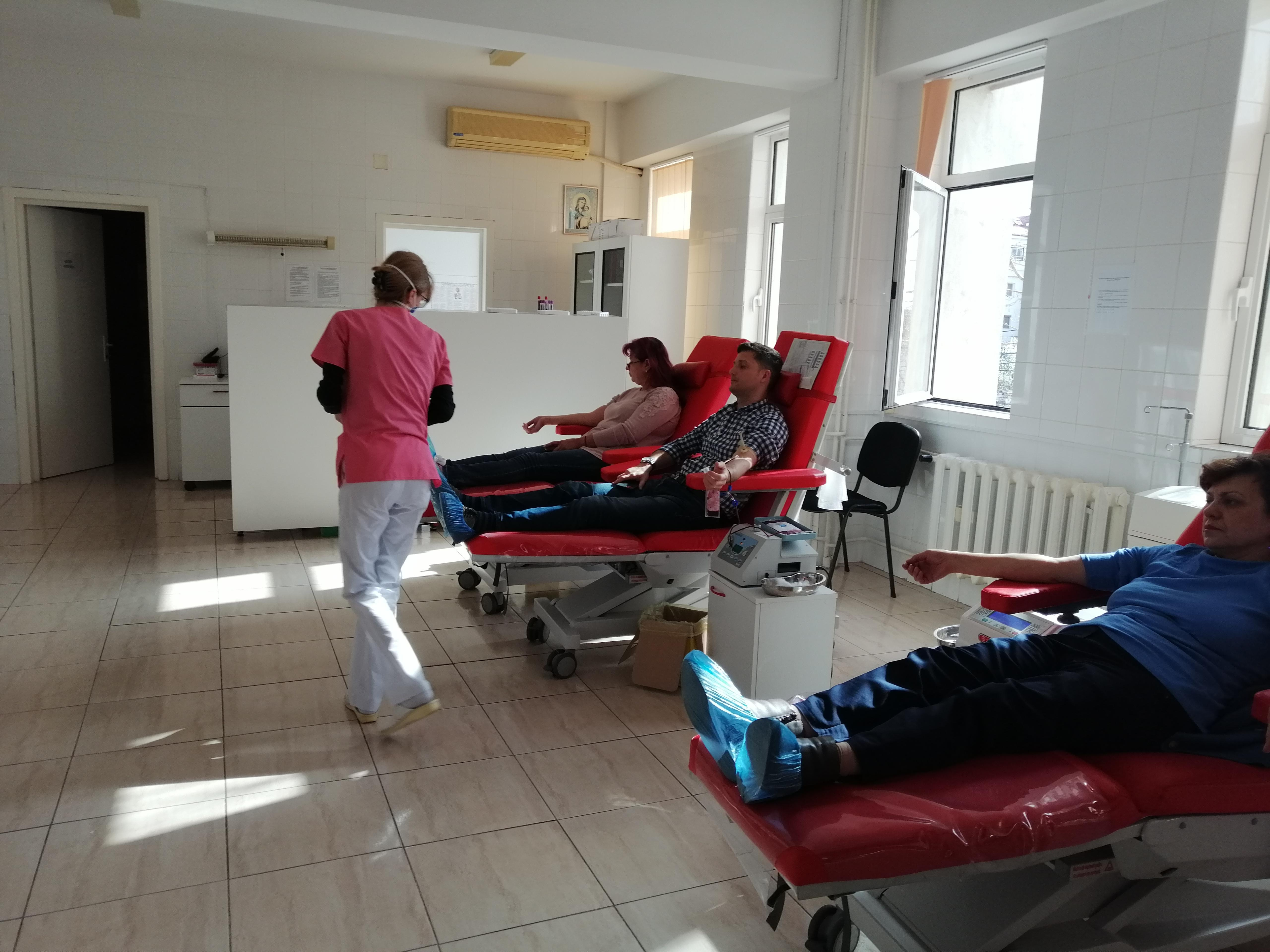 Gălăţenii au înţeles că pot salva vieţi. DONARE DE SÂNGE