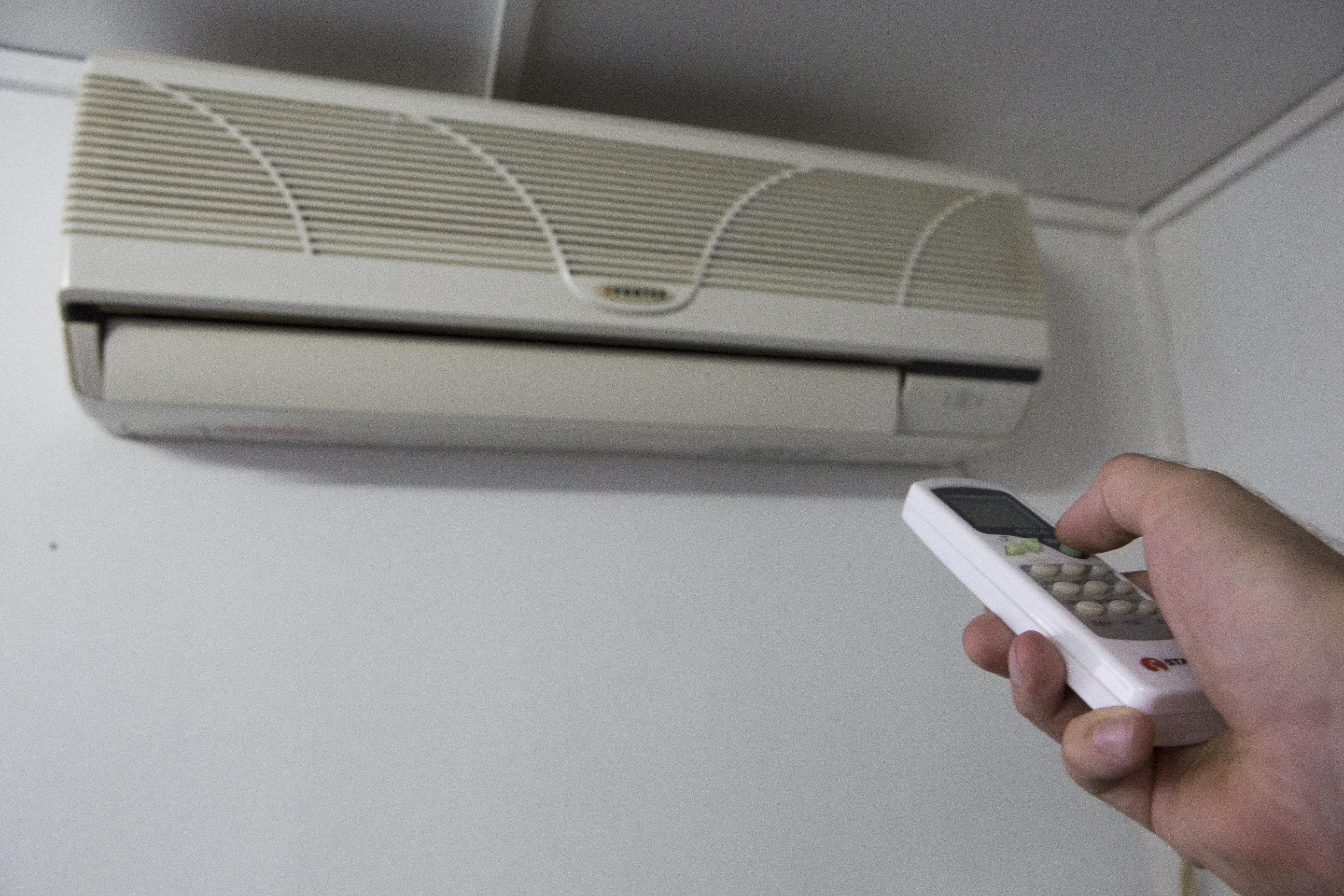 Cum folosim corect aparatul de aer condiţionat