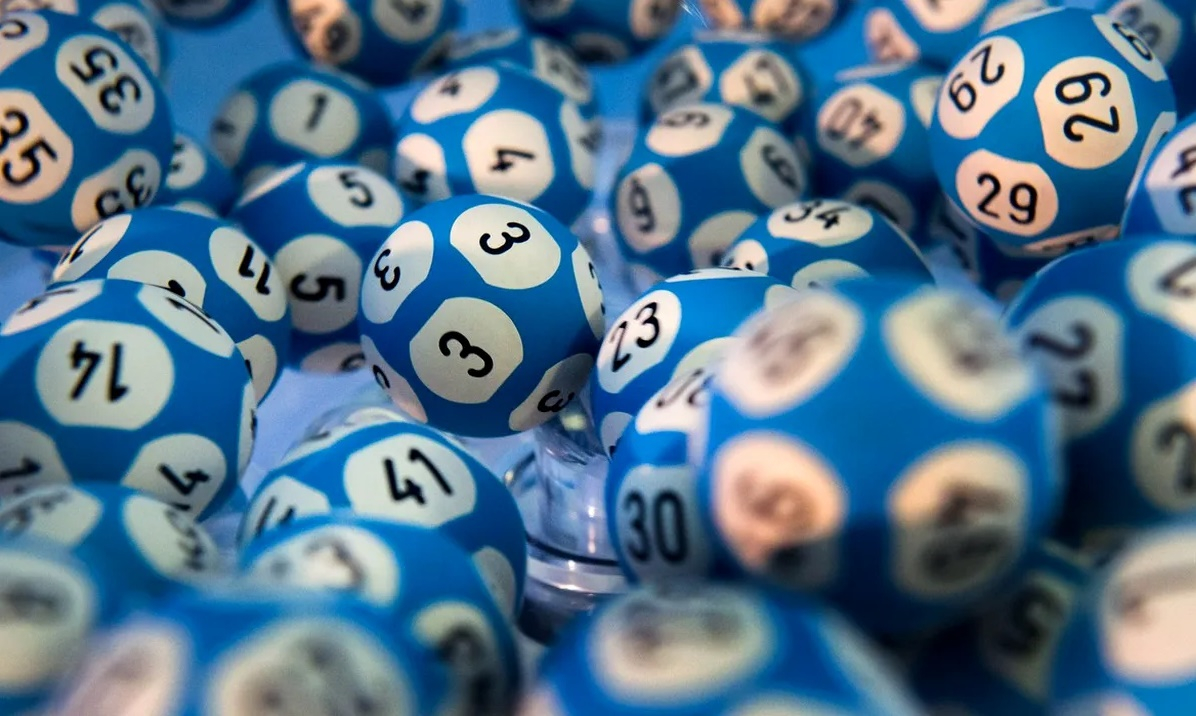 Încă un gălățean norocos la loterie