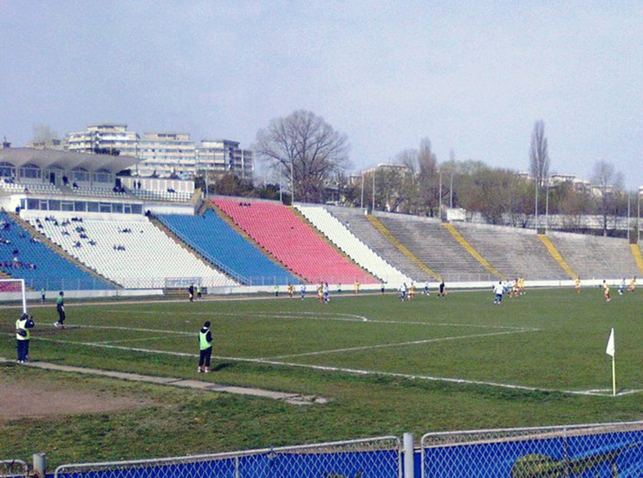 „Operaţiunea stadionul”, moartă-n păpuşoi
