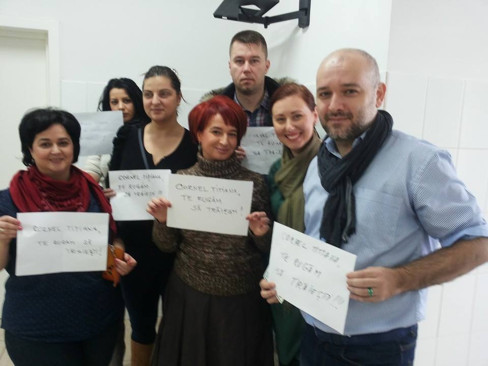 Gălăţenii DONEAZĂ SÂNGE pentru salvarea vieţii pilotului elicopterului prăbuşit la Sibiu