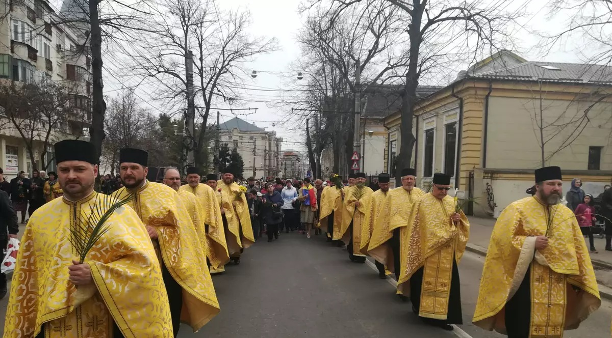 Pelerinaj de Florii în centrul Galațiului. Trafic deviat și restricționat