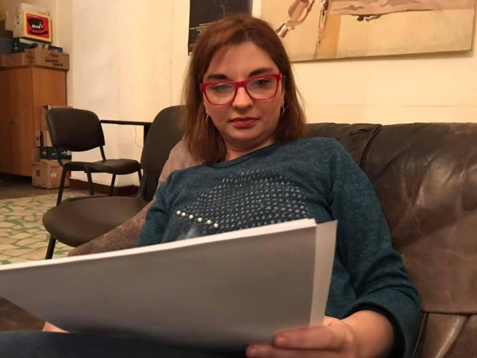 CRONICĂ DE CENACLU | Înot la verticală