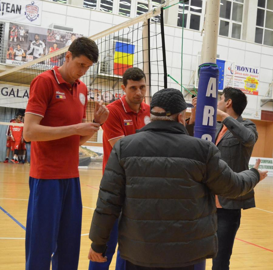 Voleiul se întoarce la competiţii. CSM Arcada joacă la ”Cupa Steaua”. INTERVIU