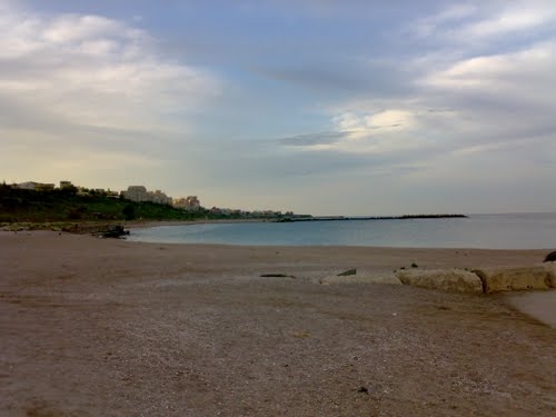 O femeie a fost găsită decedată pe plaja "Trei Papuci". Poliţiştii constănţeni au reuşit identificarea cadavrului