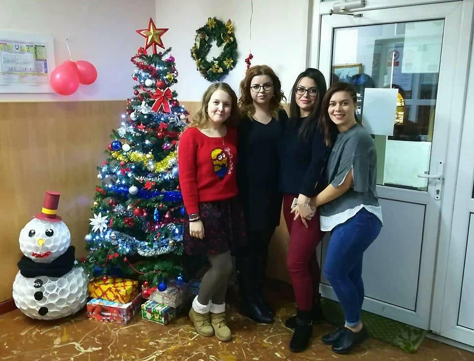 Magia Crăciunului, în căminele studenţeşti