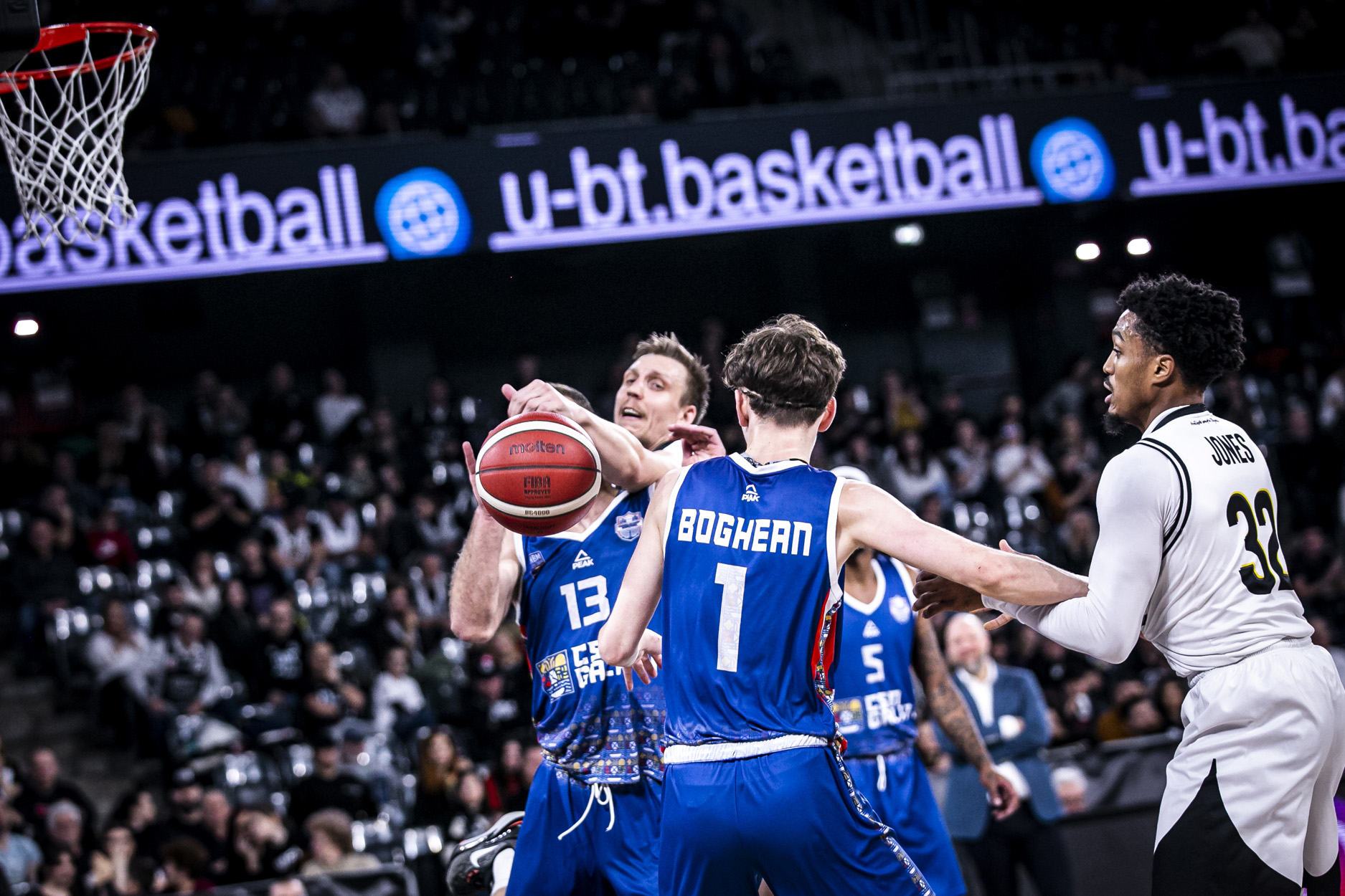 CSM Galați a impresionat cu tinerii români