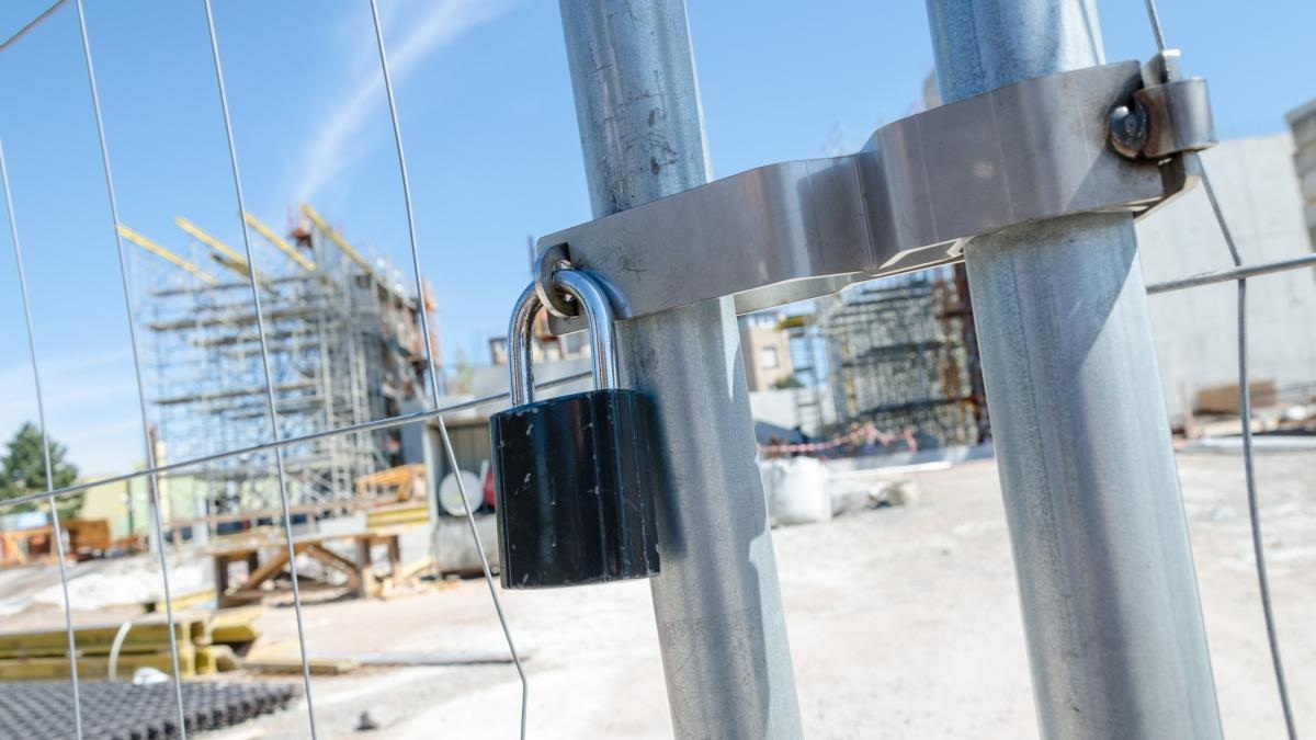 Sectorul construcțiilor, risc iminent de disponibilizări în masă