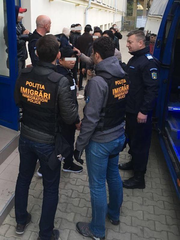 Chinez prins muncind ilegal la Tecuci