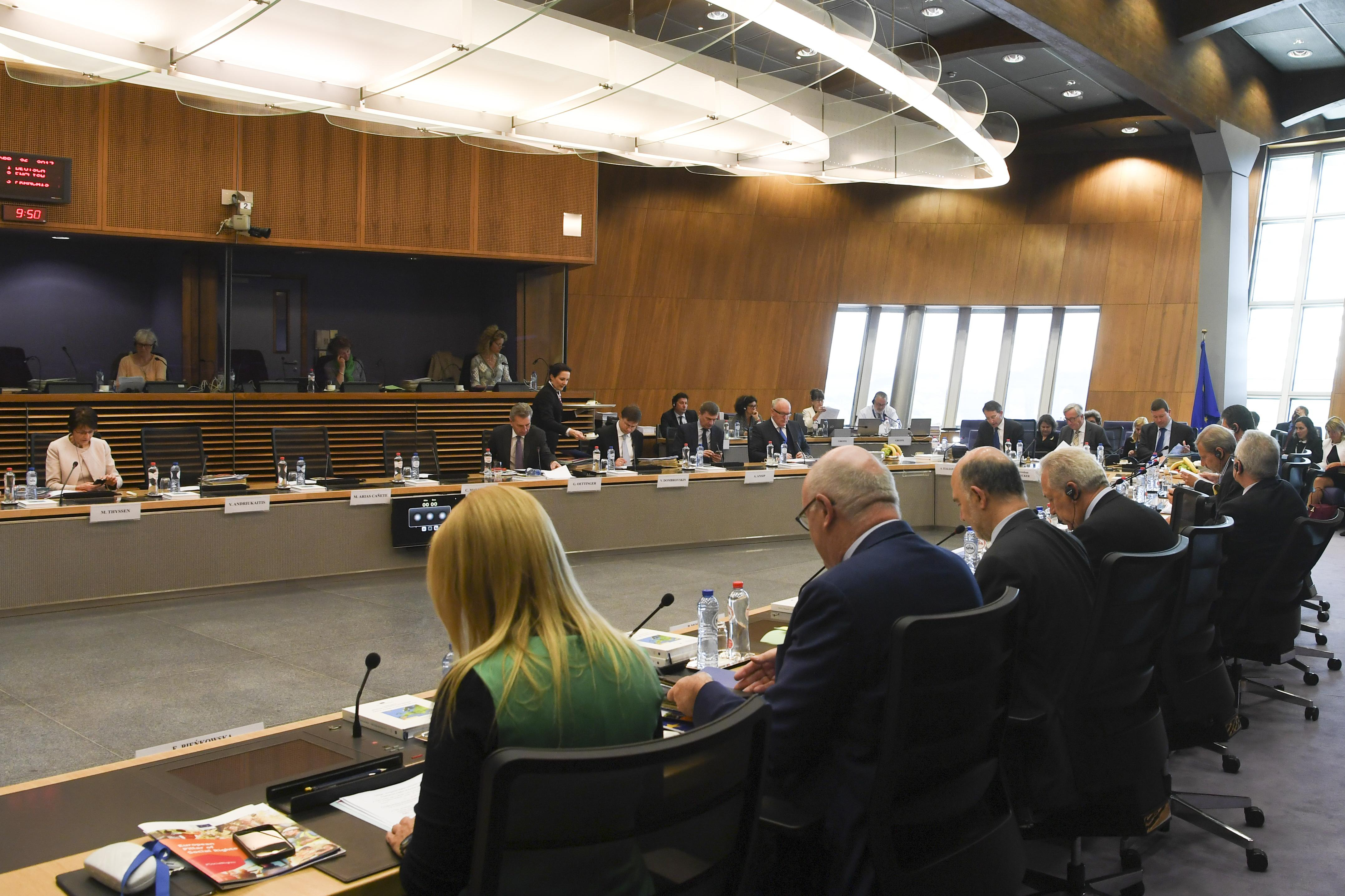 Demers de simplificare a legislaţiei comunitare