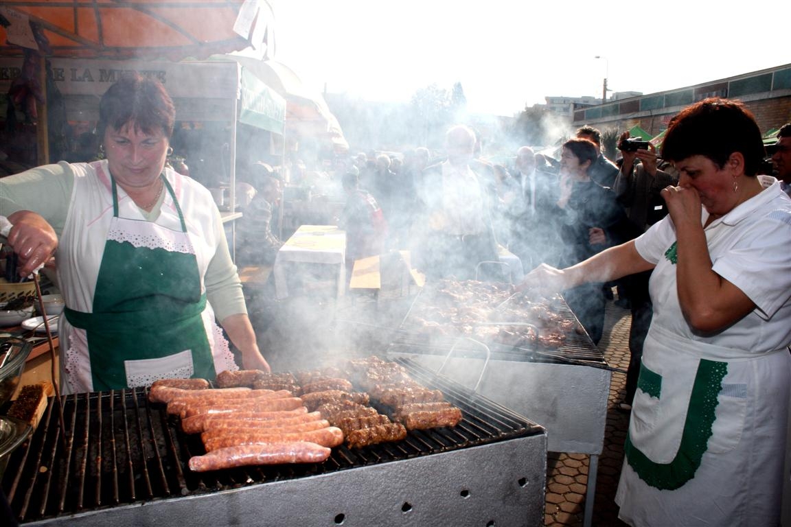De azi până duminică, în Piaţa Centrală: Muzică, grătare şi must, la Târgul de Toamnă