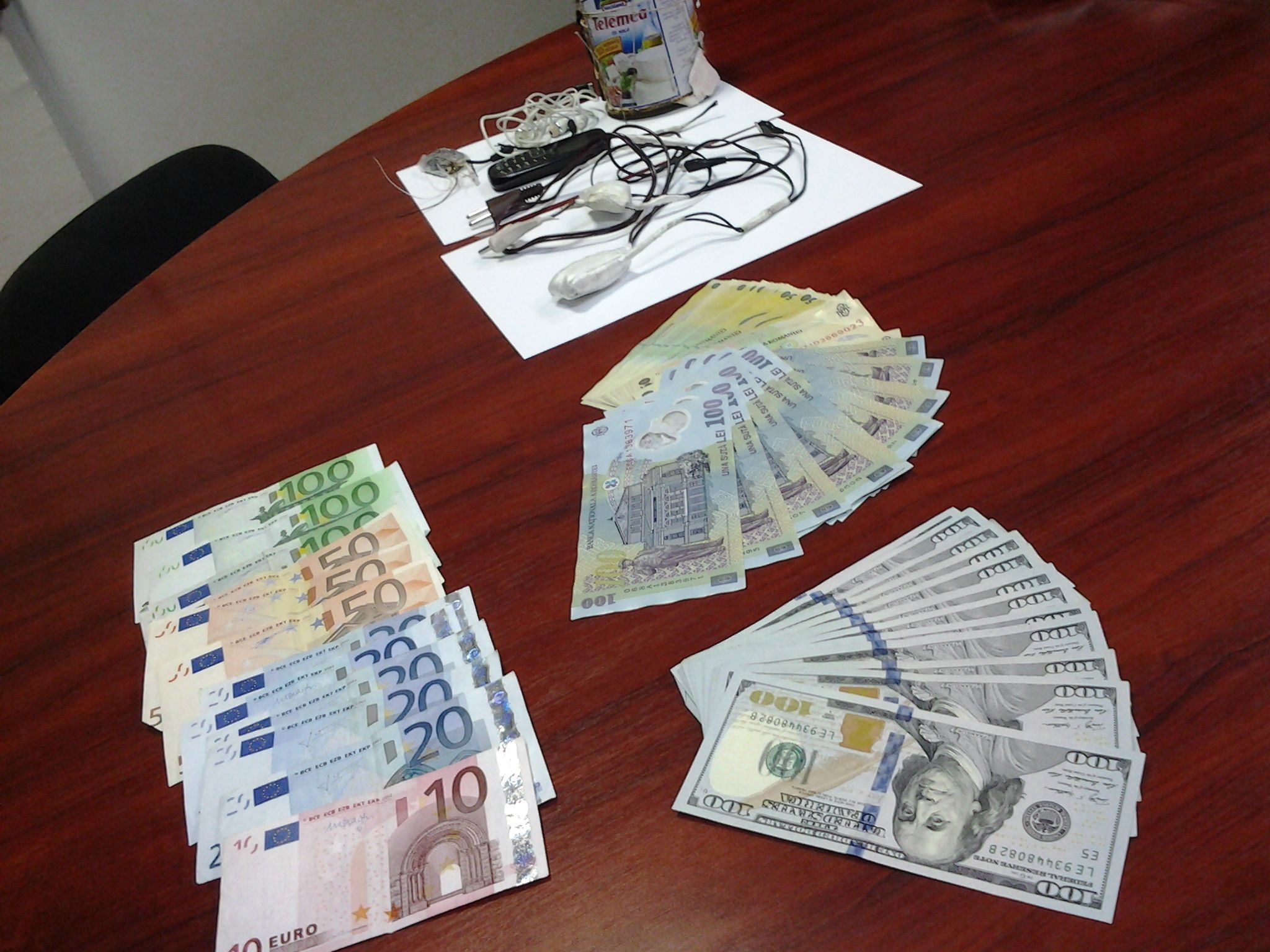 METODA "ACCIDENTUL" face noi victime. Vezi cum a  fost PĂCĂLITĂ o gălăţeancă 