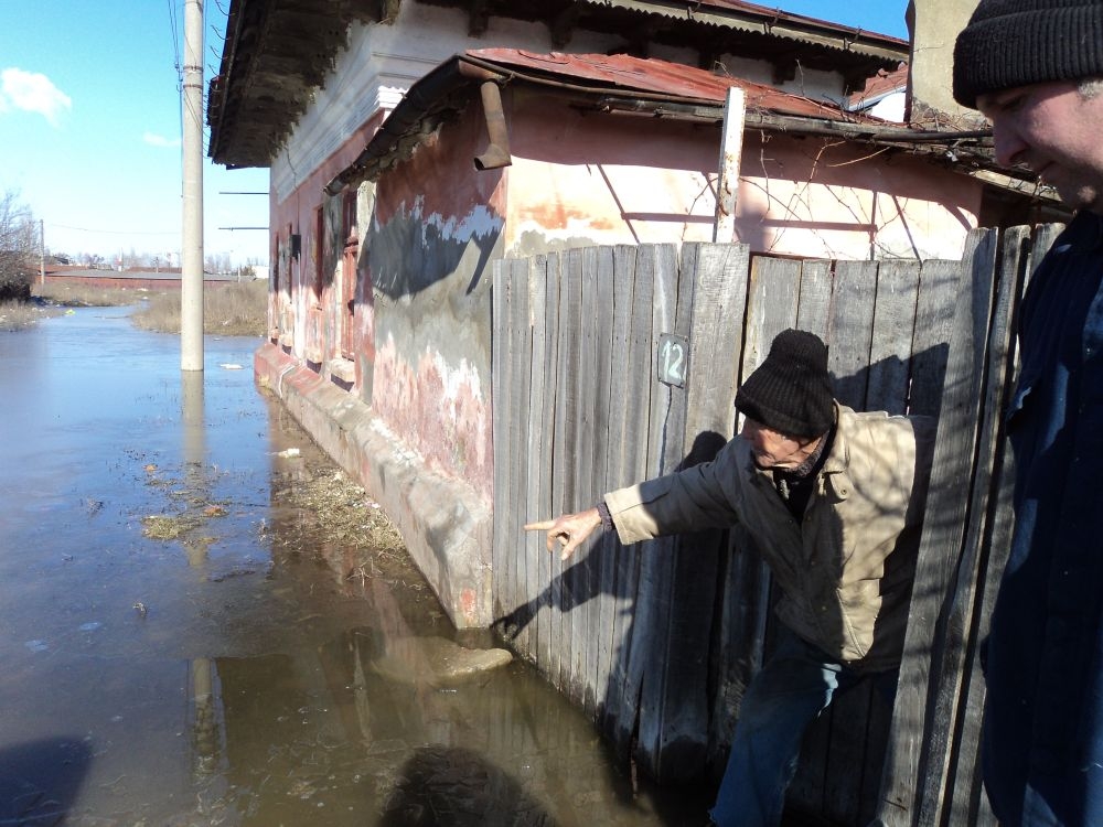 Locuitorii din Valea Oraşului, mai aproape de linişte/ Realizarea conductelor colectoare, în etapa de licitaţie