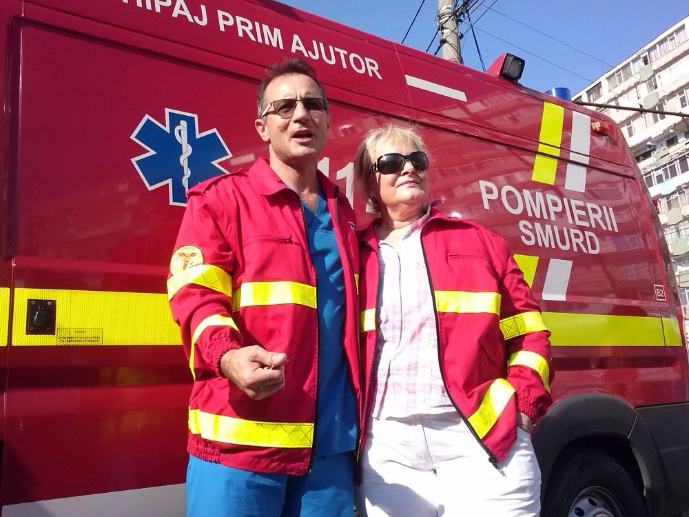 SMURD Galaţi şi Ambulanţa din Namibia şi-au dat mâna. Salvatori de vieţi, întâlnire peste continente