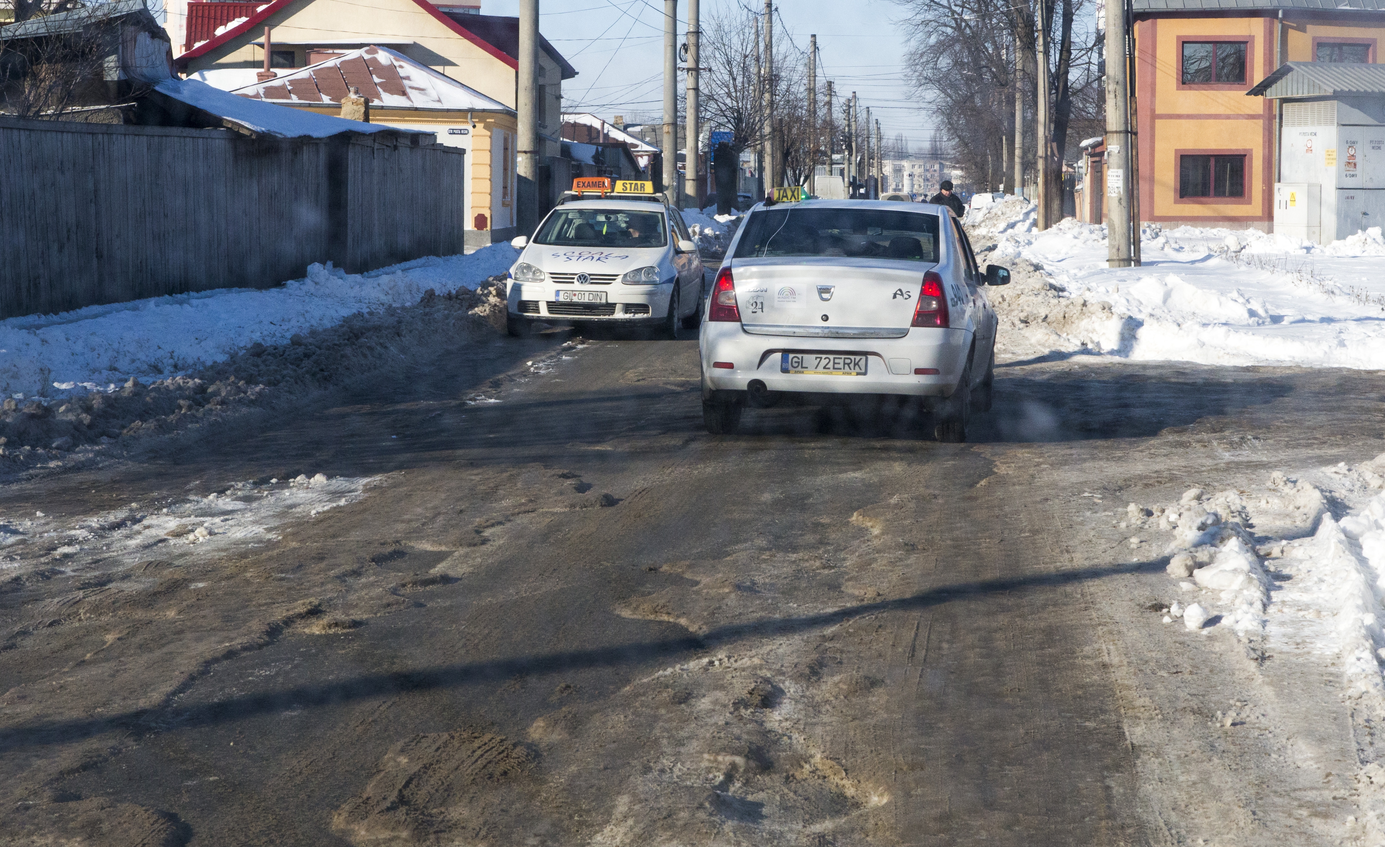Ce PĂŢESC gălăţenii care NU îşi fac DESZĂPEZIREA