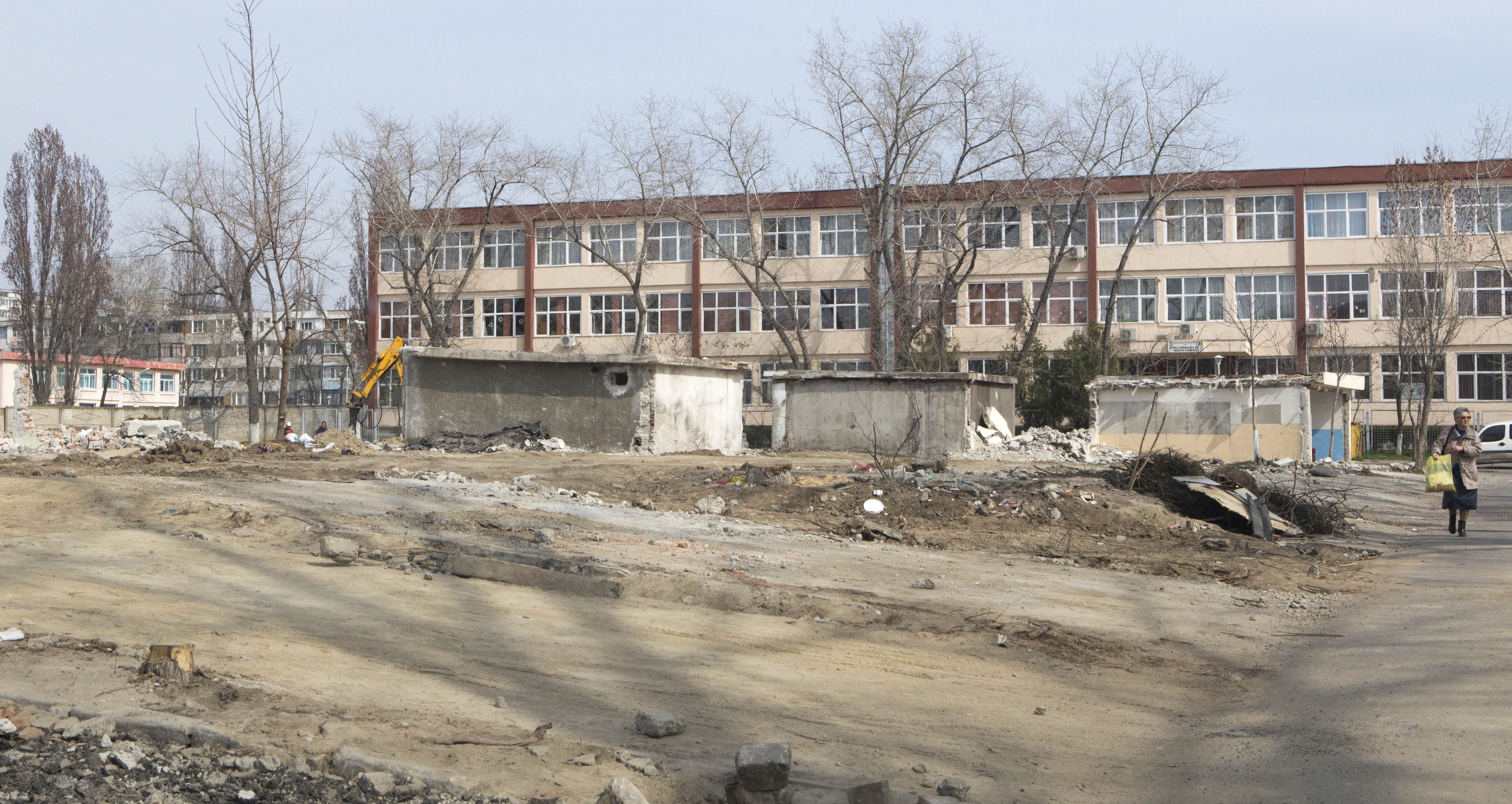 Aleşii locali au decis/ Iată ce se va construi în locul garajelor demolate la Ancora şi în Micro 19