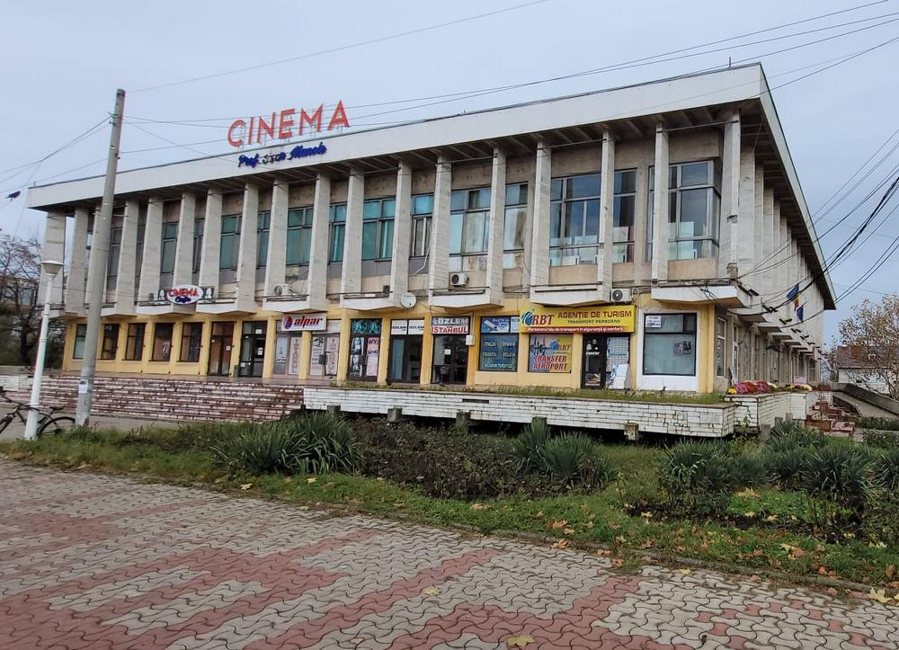 50.000 de euro, costul renașterii sălii de spectacole a Casei de Cultură. Apel către firmele gălățene