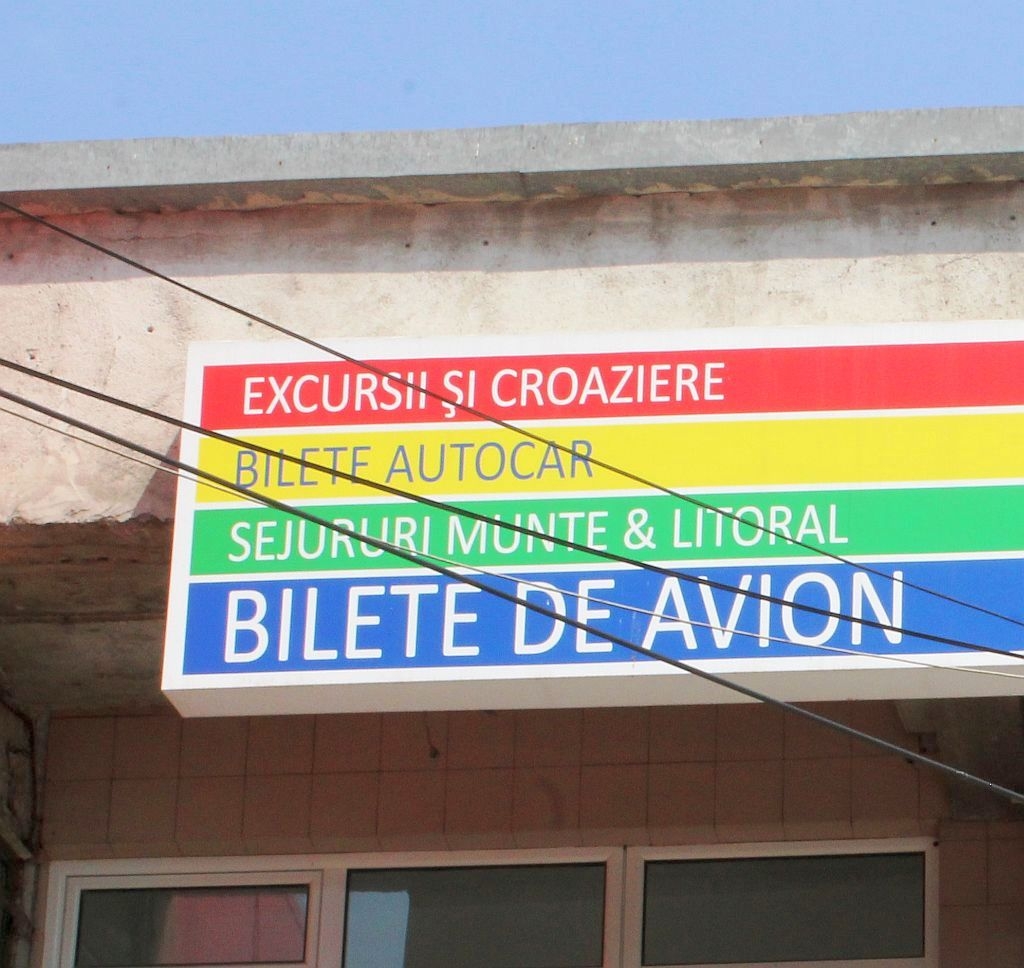 AVIZ gălăţenilor care vor să călătorească! O agenţie de turism este ACUZATĂ că îşi minte clienţii