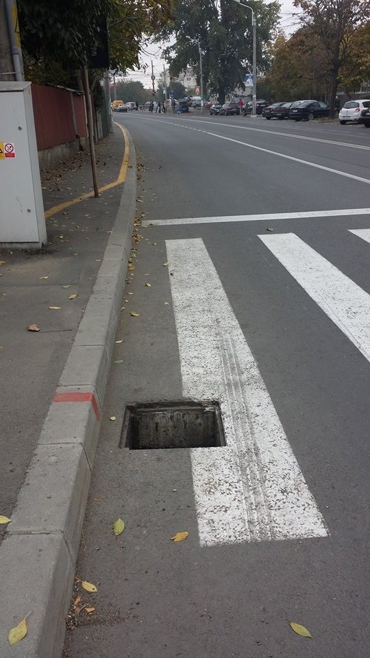 Hoţii au făcut gaură într-o zebră pe strada Frunzei