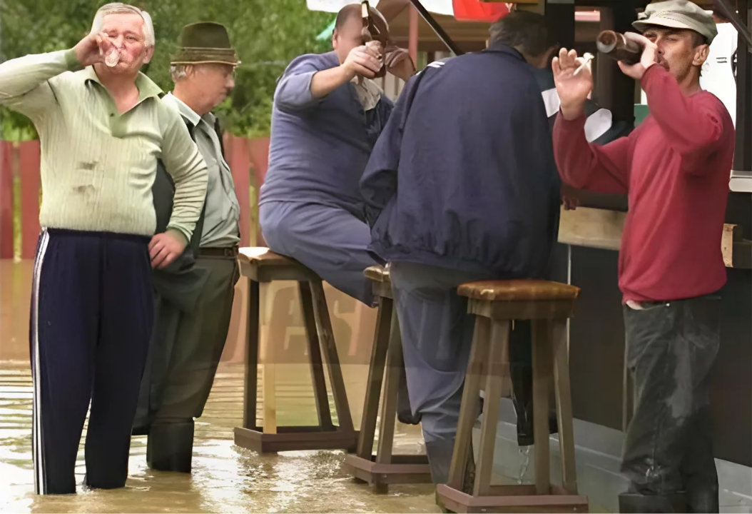 Clienții unui bar din Galați au trecut la ora închiderii de iarnă