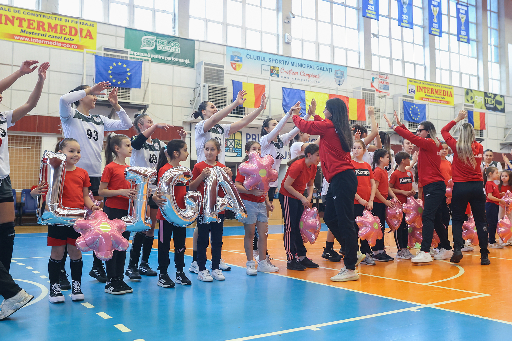 S-a oficializat promovarea echipei feminine de handbal